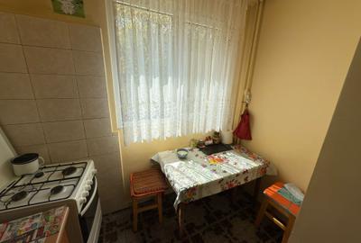 Apartament 4 camere, etajul 1, doua bai, boxa in acte, Ozana, Fetesti, nr. 5 - 5