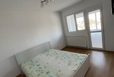 Apartament cu 2 camere decomandat în Malu Roșu - 3