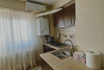 Apartament cu 3 camere decomandat în Central - 2