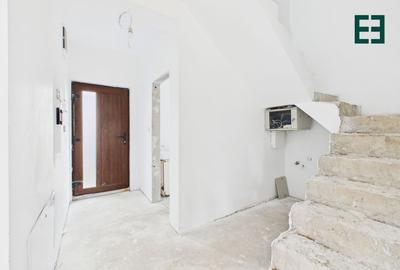 Duplex cu 4 camere cu Canalizare în Moșnița Veche - 11