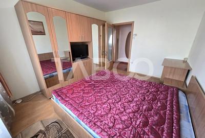 Apartament cu 2 camere decomandat, mobilat în Vasile Aaron - 4