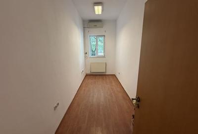 Apartament 3 camere decomandat in vila - 4