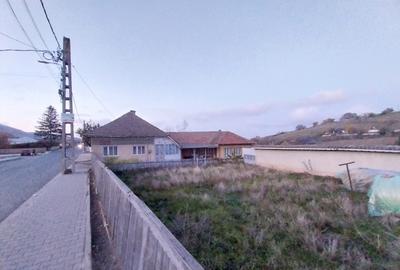 Casa de vanzare cu teren aferent in comuna Niculitel,jud.Tulcea - 8