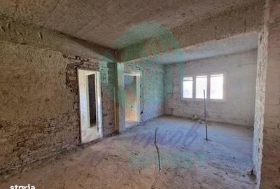 Casă cu 3 camere cu Canalizare în Vatra Luminoasă - 12