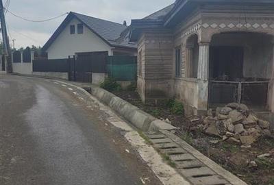 Casă cu 2 camere cu Teren 600 Mp în 9 Mai - 2