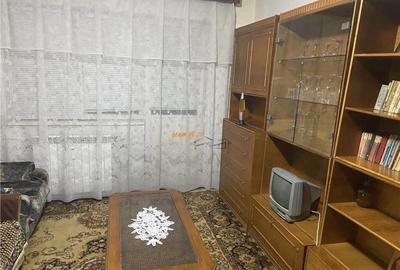 Apartament trei camere , zona Cartier Sud , 55 mp , curat - 8