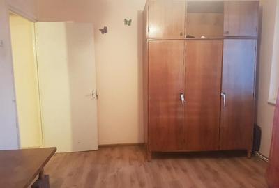 Aparatment doua camere, deco, etaj sase, CT, PVC gol Cornisa - 3