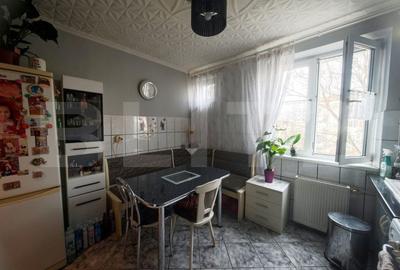 Apartament de vanzare, 2 camere, zona Rogerius, Str. Aluminei - 3