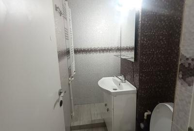 Apartament cu 3 camere semidecomandat în Central - 2