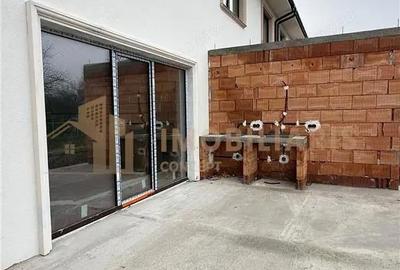 Casă cu Teren 100 Mp în Central - 5