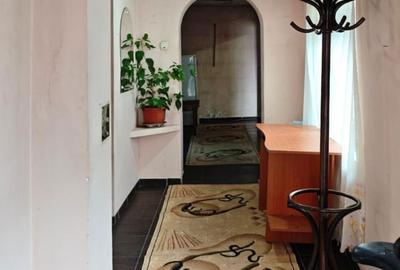 Se oferă spre vânzare casă 3 camere individuală la curte zona Salaj - 4