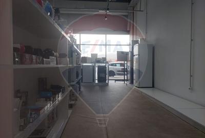 Spațiu comercial, de 89.690002441406 mp, în Nord - 3
