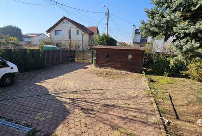 Casă cu 4 camere cu Teren 1300 Mp în Central - 2