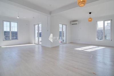 Casă individuală cu 4 camere cu Canalizare în Crevedia