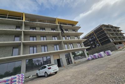 Apartament cu 2 camere decomandat în E3