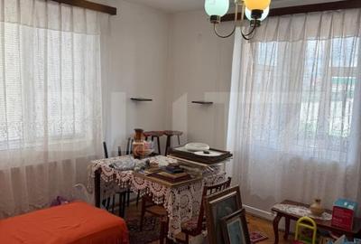 Apartament 3 camere, 69 mp, zona Micro 8 - 1