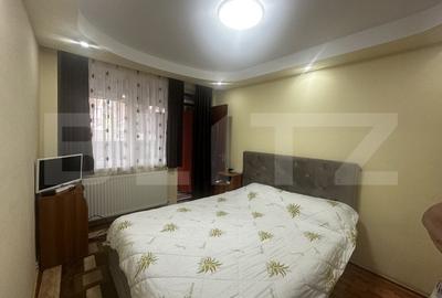 Apartament 3 camere, 70 mp , zona 8 Mai - 6