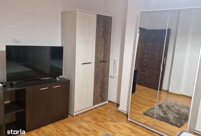 Apartament cu 2 camere, mobilat în 1 Mai - 1