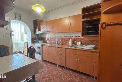 Apartament cu 3 camere decomandat, mobilat în Valea Cetății - 8