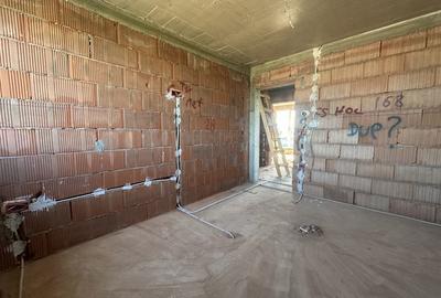 Duplex cu 4 camere cu Canalizare în Moșnița Nouă - 18