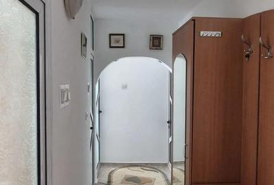 Inchiriez apartament cu 2 camere - 2