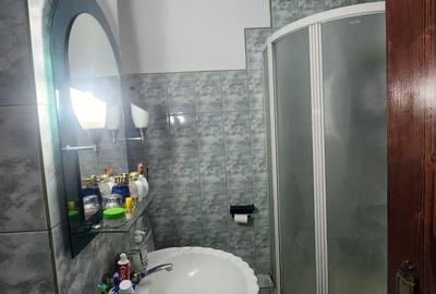 Apartament cu 3 camere decomandat în Central - 12