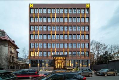 Spatiu Comercial in Cladire de Birouri 200-400 mp - 1