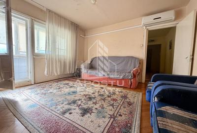 Apartament cu 2 camere semidecomandat, mobilat în Girocului