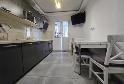 Apartament cu 3 camere decomandat, mobilat în Apărătorii Patriei