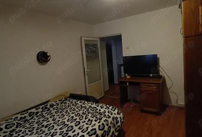 Apartament cu 2 camere nedecomandat în Central