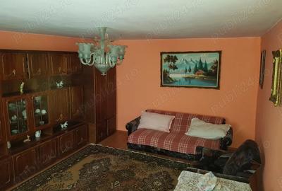 Casă cu 3 camere în Vânători - 4