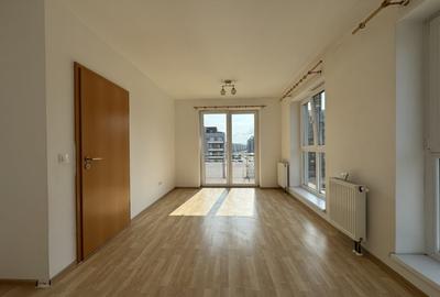 Apartament cu doua camere, prima inchiriere dupa renovare, bucataria nou nouta!