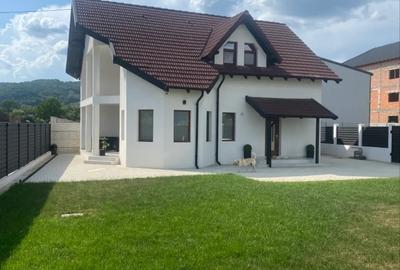 Casa 4 camere 125 mp | Zona Troian | Parter + 1 - 3