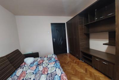 Apartament cu 2 camere decomandat în Cornișa - 4