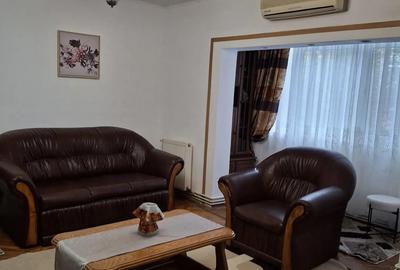 Inchiriez apartament 3 camere semi-decomandat - 2