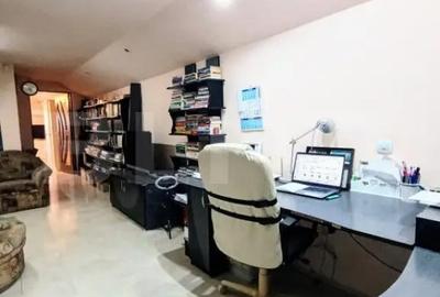 Casă cu 7 camere cu Teren 579 Mp în Central - 2