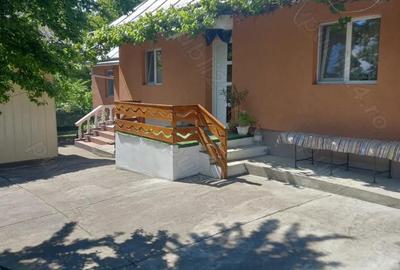 Casă cu 3 camere în Central - 3