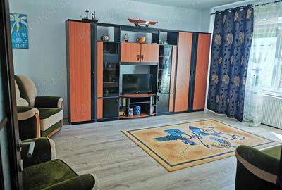 Faleza Nord-2 decomandate etaj 1, renovat, mobilat si utilat, centrala pe gaz - 1