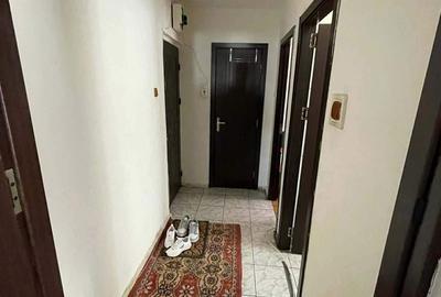 Apartament cu 3 camere semidecomandat în Calea București - 5