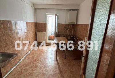 Apartament cu 3 camere decomandat în Central - 8