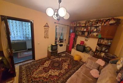 Casă cu 6 camere decomandat cu Canalizare în Ultracentral - 8