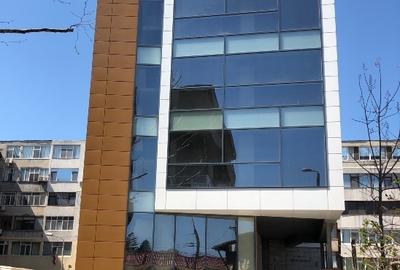 Birou, de 1,100 mp, în Central - 1