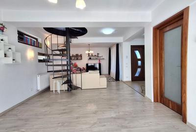 Duplex cu 4 camere cu Canalizare în Pasărea - 7