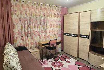 Apartament cu 2 camere decomandat în Decebal