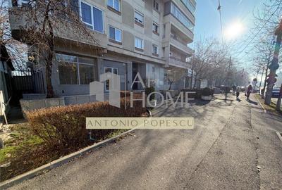 Spațiu comercial, de 65 mp, în Central - 1