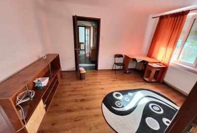 Apartament cu 3 camere semidecomandat în Micro 19 - 7