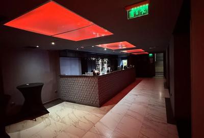 Spațiu comercial, de 520 mp, în Central - 7