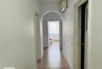 Spațiu comercial, de 30 mp, în Central - 3