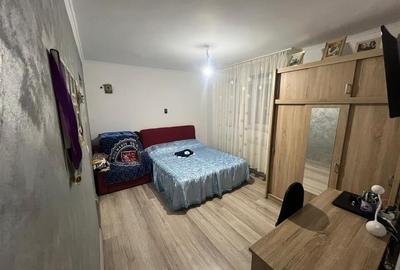 Garsoniera zona Spital - Comisia Centrala etaj 4 cu acoperis - 1