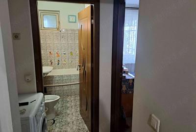 Apartament cu 3 camere semidecomandat în Aleea Trandafirilor - 11